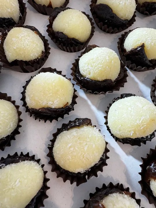 Salgados & doces para festas · Limonge Gourmet