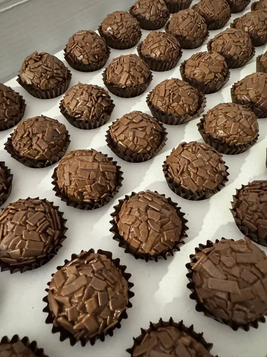 Salgados & doces para festas · Limonge Gourmet